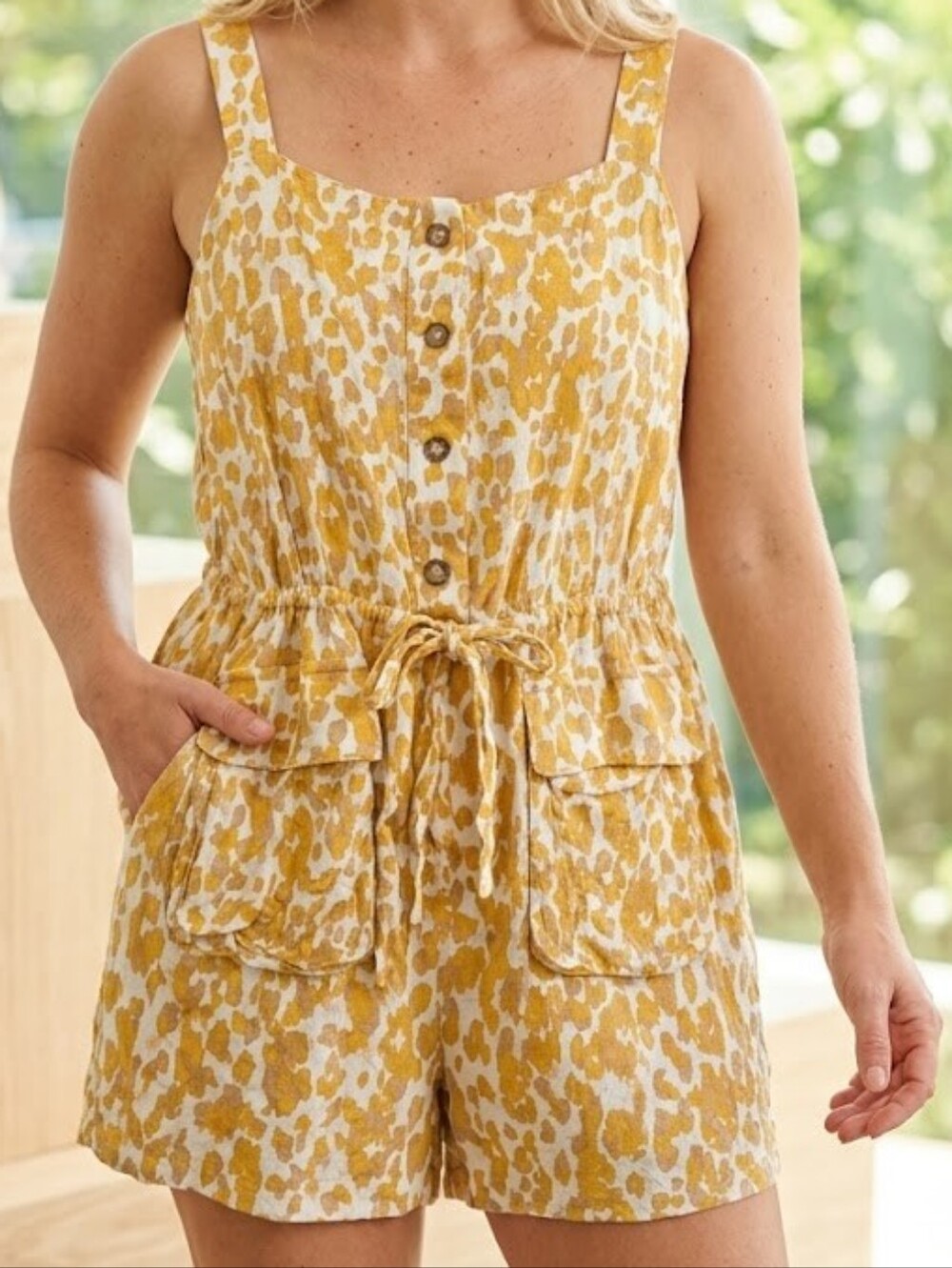 ✨3/$60✨Sadie & Sage Yellow Animal Print Linen Romper